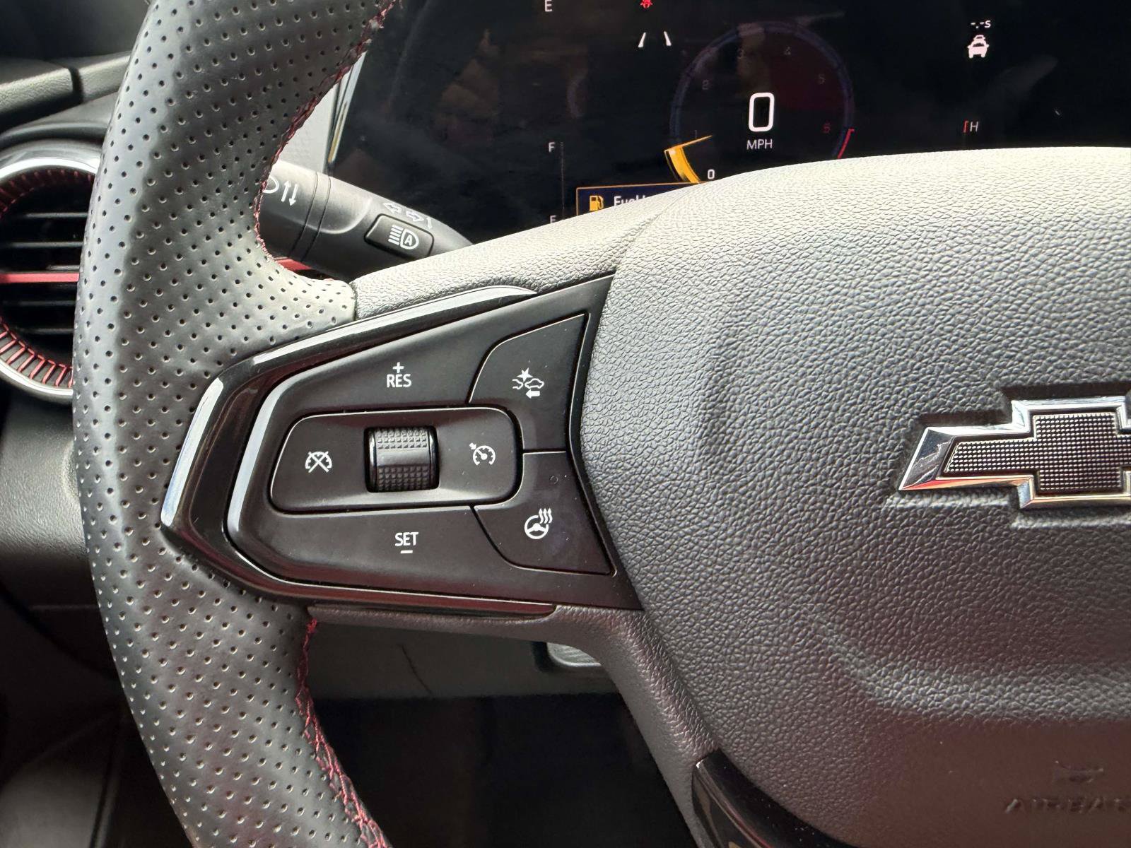 Certified 2024 Chevrolet Trax RS FWD image 25