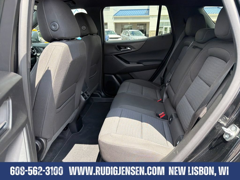 Used 2026 Chevrolet Equinox LT AWD/4WD image 25