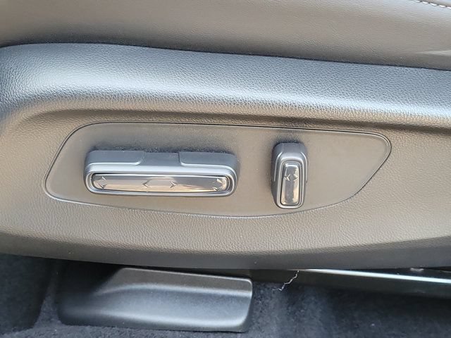 Used 2025 Acura ADX FWD image 23