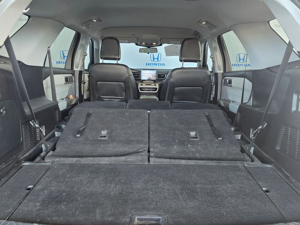 Used 2021 Ford Explorer XLT image 57
