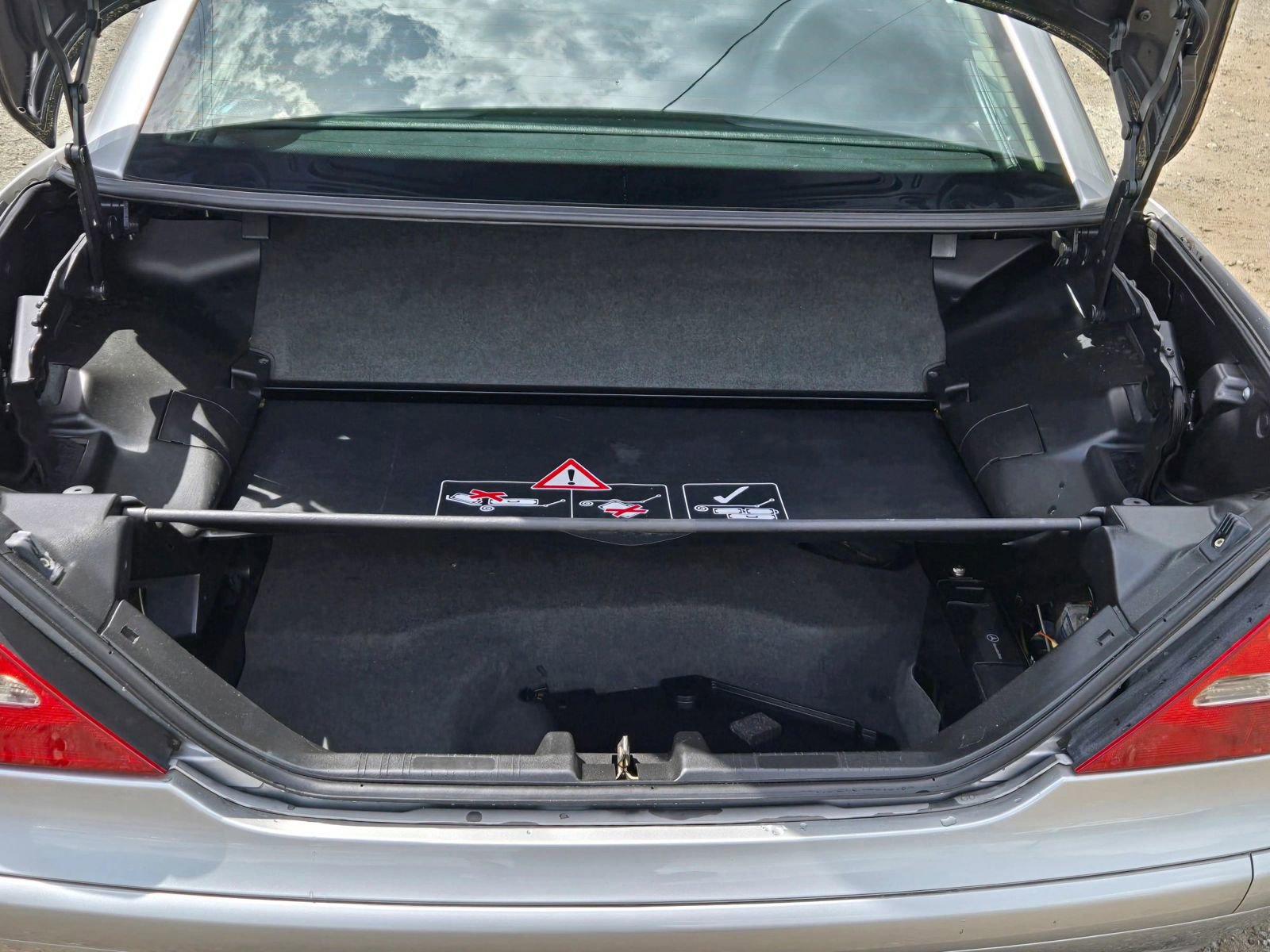 Used 2004 Mercedes-Benz SLK 320 image 7