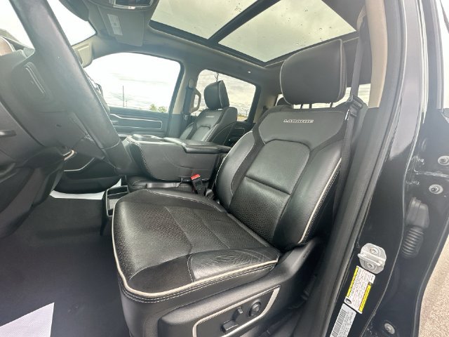 Used 2019 RAM 1500 Laramie AWD/4WD image 14