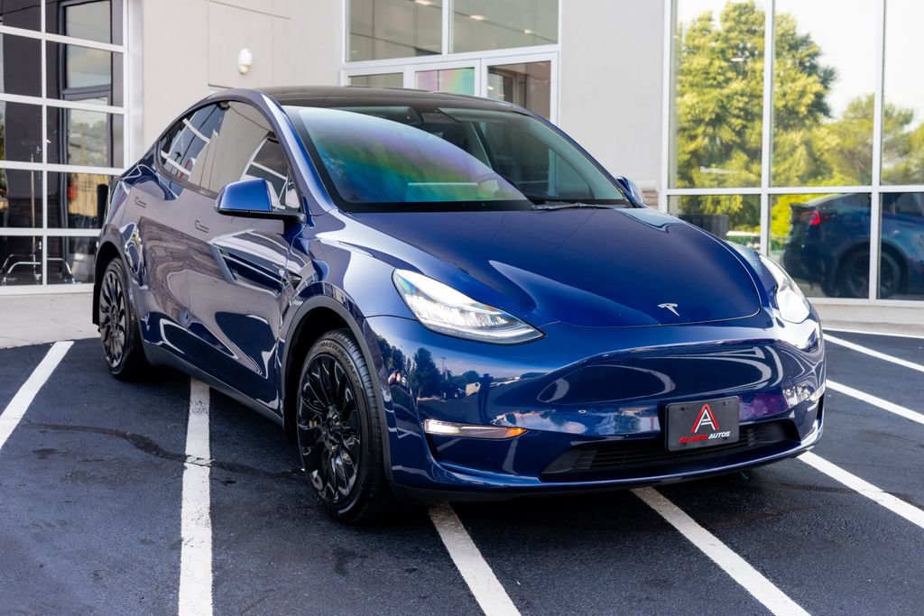 Used 2022 Tesla Model Y Long Range AWD/4WD image 10