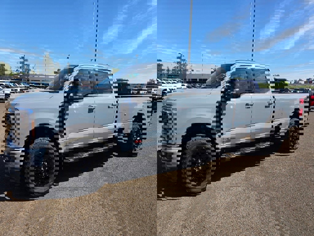 New 2025 Ford F350 Lariat w/ Lariat Ultimate Package image 27