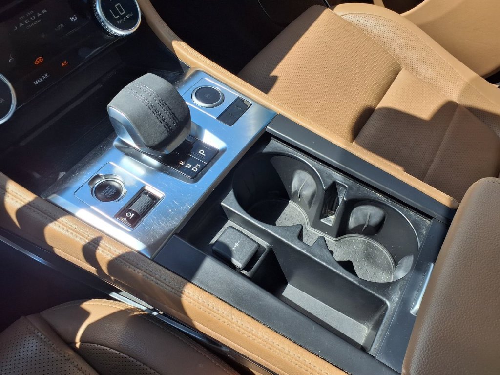 Used 2022 Jaguar F-PACE S AWD/4WD image 20