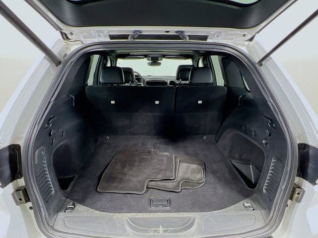 Used 2018 Jeep Grand Cherokee Altitude image 26