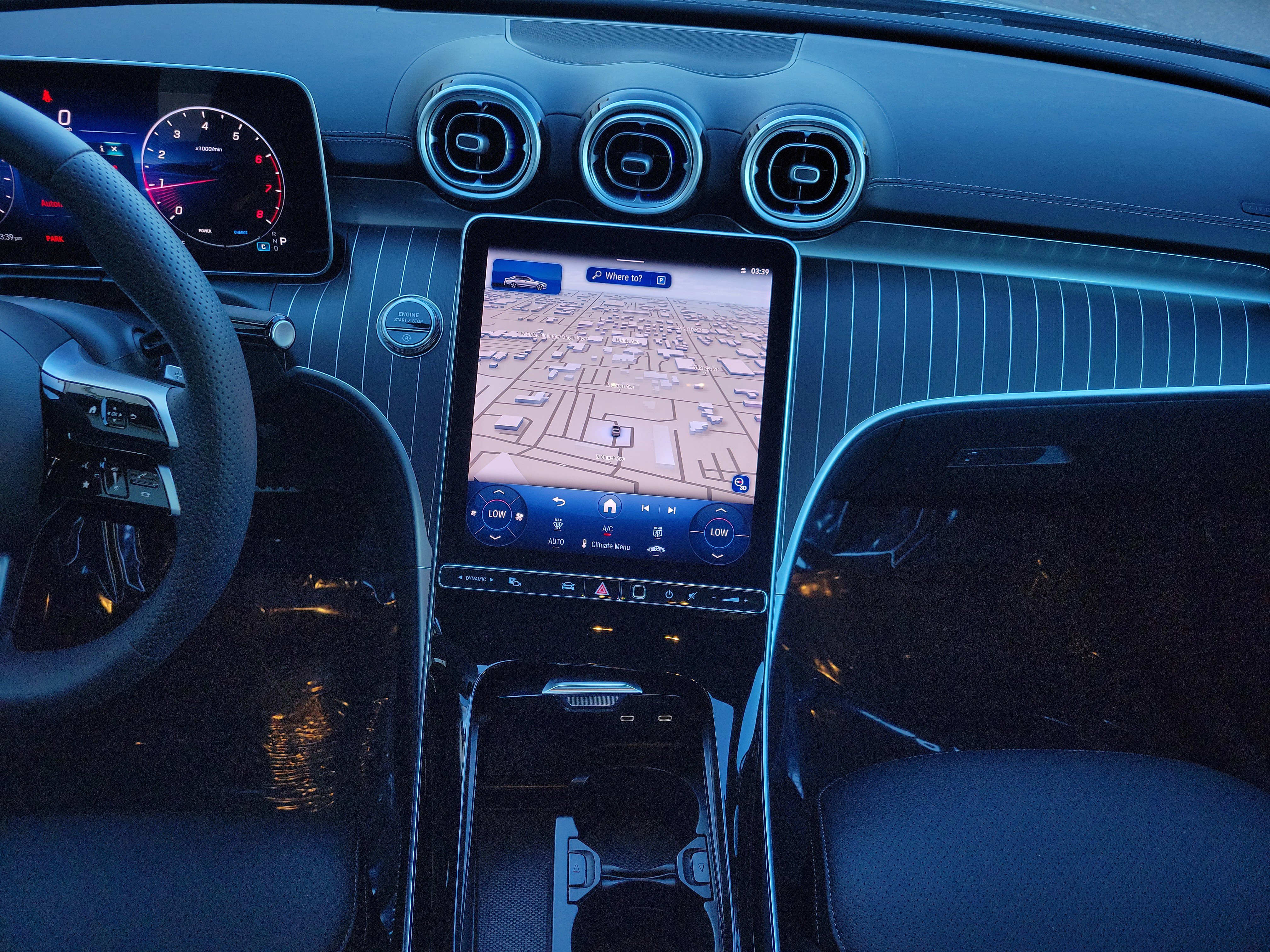 Used 2025 Mercedes-Benz C 300 Sedan image 18