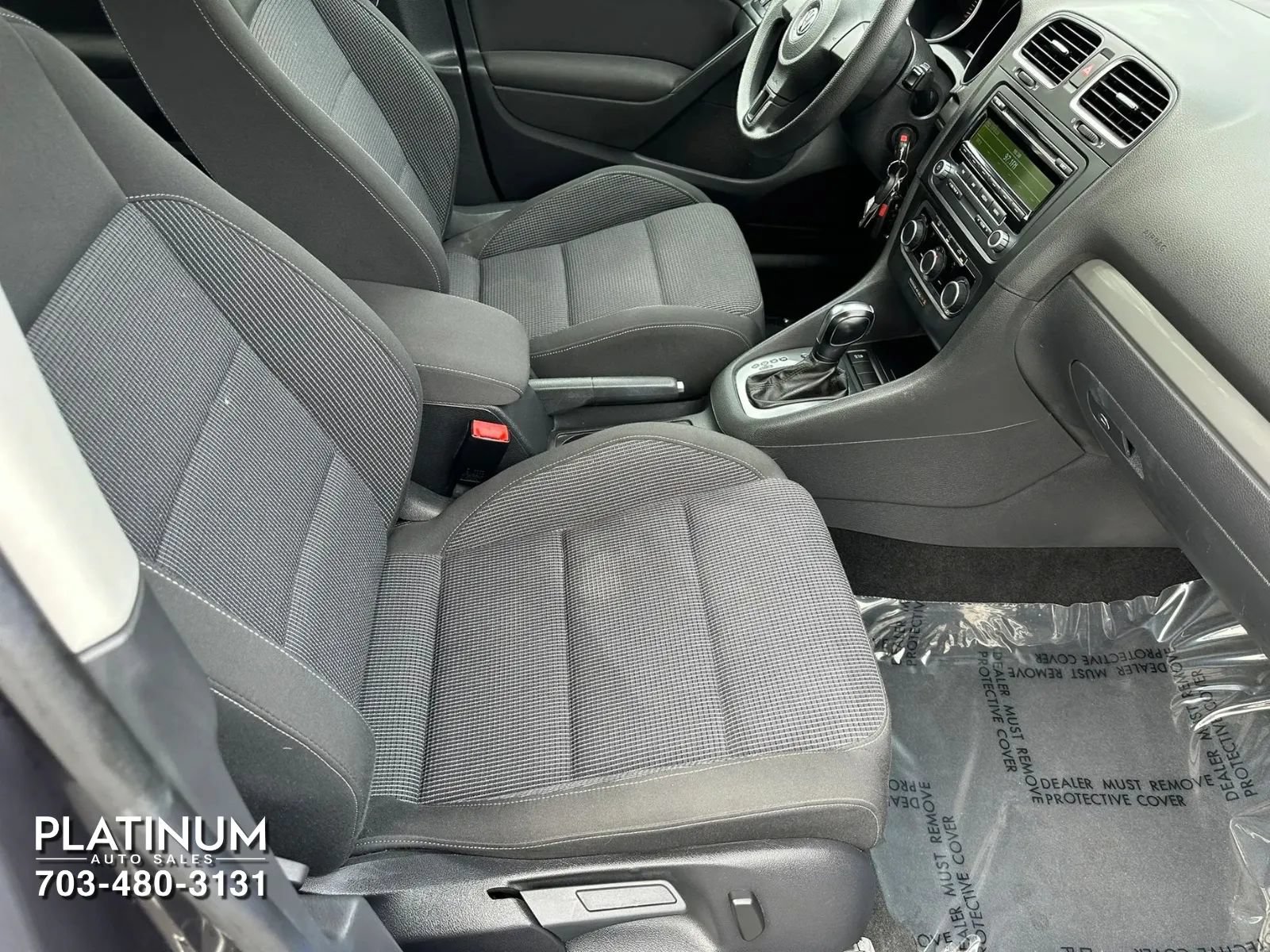 Used 2013 Volkswagen Golf 4-Door FWD image 13