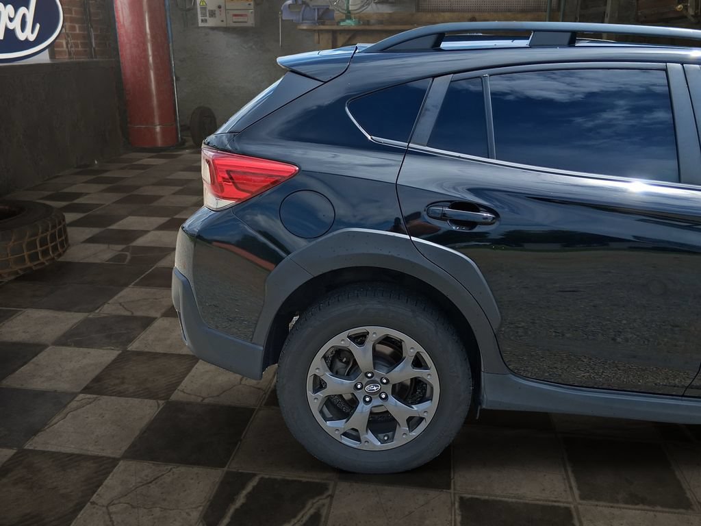 Used 2022 Subaru Crosstrek 2.5i Sport w/ Moonroof Package AWD/4WD image 8