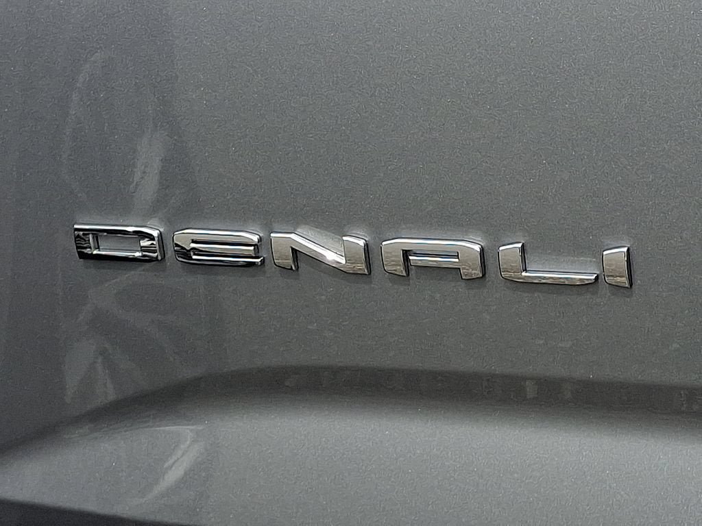 New 2027 GMC Terrain Denali w/ LPO, Floor Liner Package AWD/4WD image 11