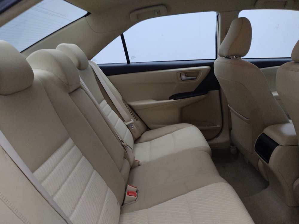 Used 2017 Toyota Camry LE FWD image 19