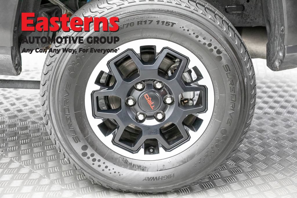 Used 2025 Toyota Tacoma TRD Off-Road AWD/4WD image 8