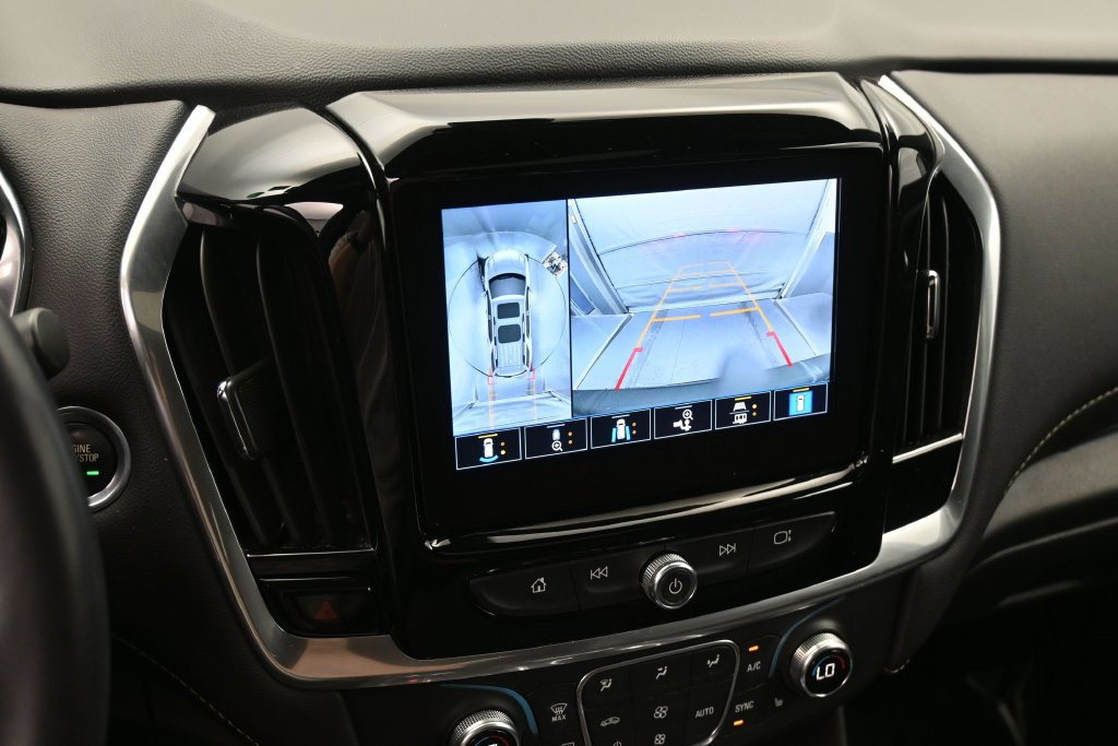 Used 2022 Chevrolet Traverse LT w/ LT Premium Package AWD/4WD image 14