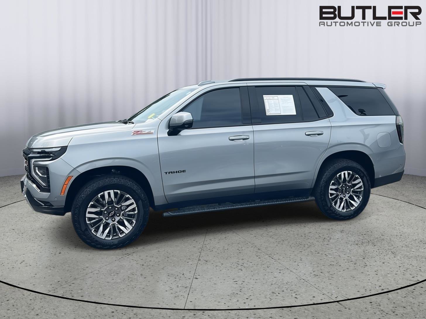 Used 2025 Chevrolet Tahoe Z71 w/ Z71 Off-Road Package AWD/4WD image 3