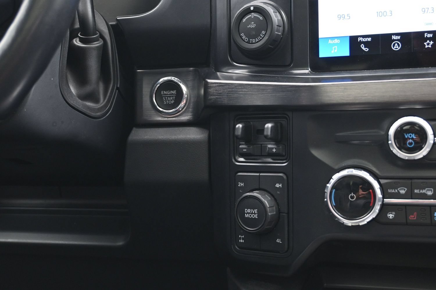 Used 2023 Ford F250 Lariat w/ Lariat Ultimate Package AWD/4WD image 39