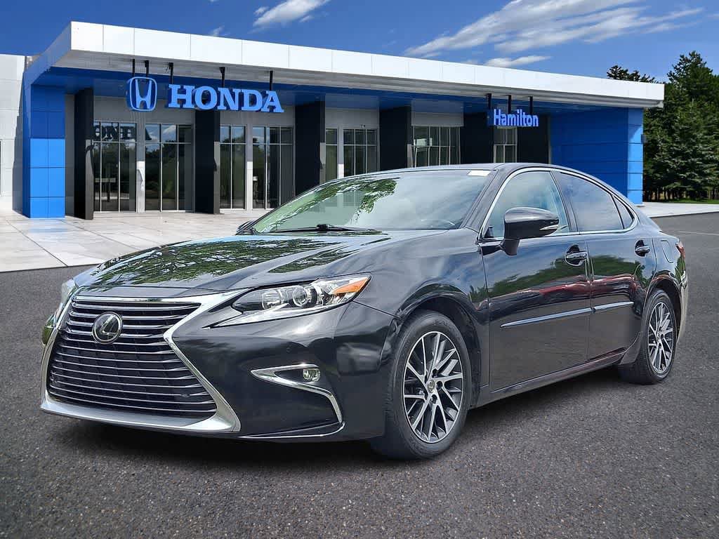 Used 2017 Lexus ES 350 w/ Navigation System Package FWD image 1