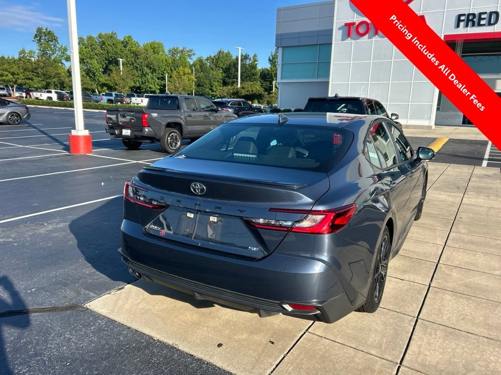 Used 2026 Toyota Camry SE FWD image 5