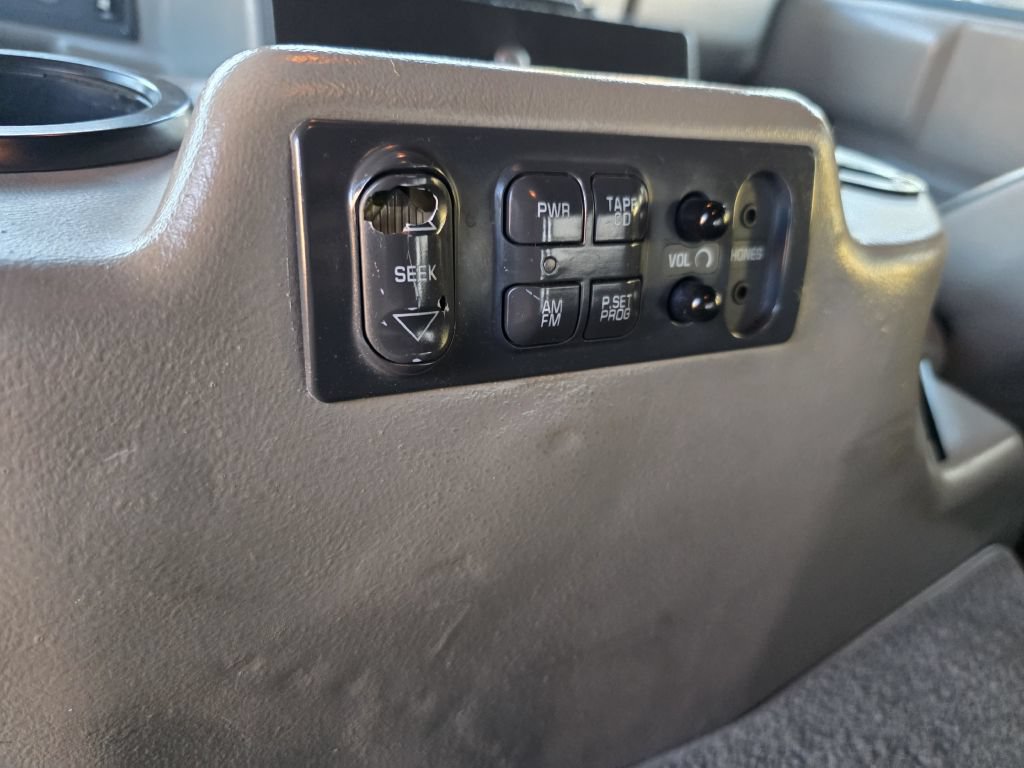 Used 2000 HUMMER H1 4-Door Wagon AWD/4WD image 36