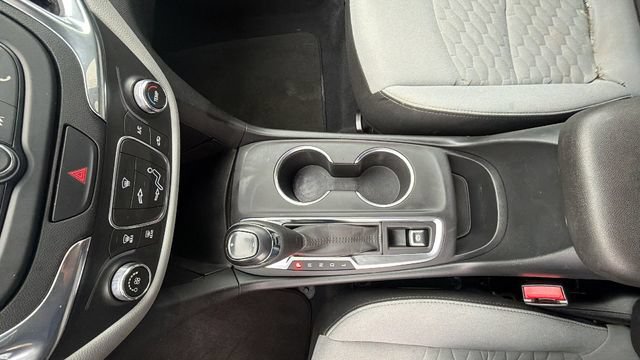 Used 2020 Chevrolet Equinox LS w/ LS Convenience Package FWD image 25