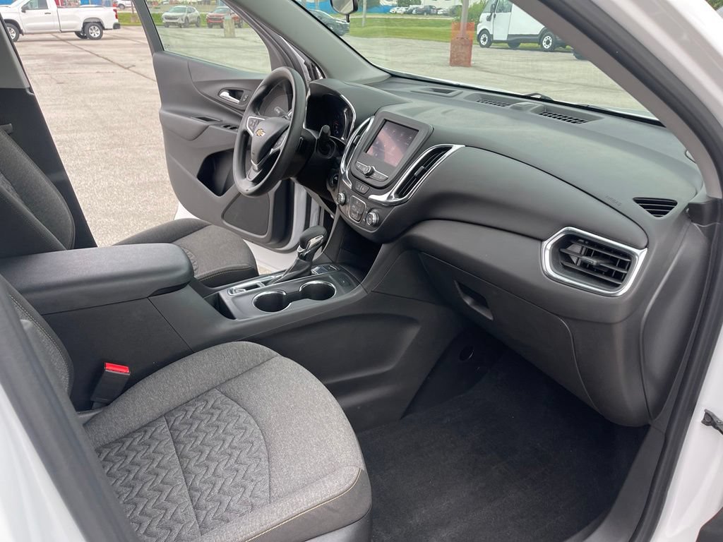 Used 2023 Chevrolet Equinox LT w/ LPO, Floor Liner Package AWD/4WD image 19