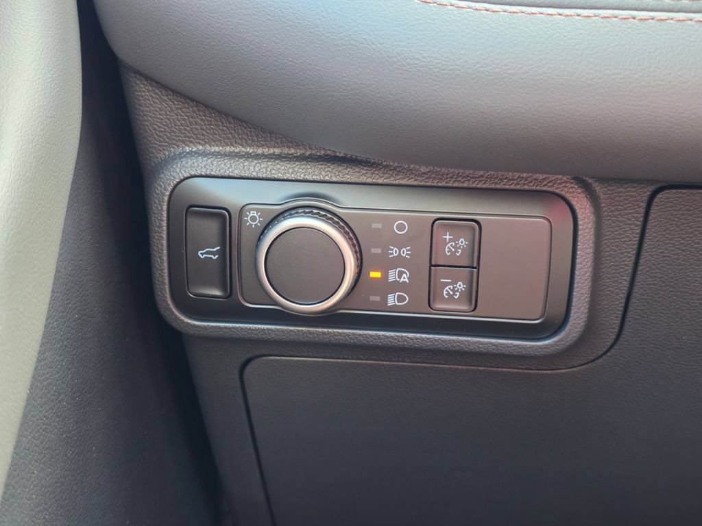 New 2025 Ford Explorer Active AWD/4WD image 37