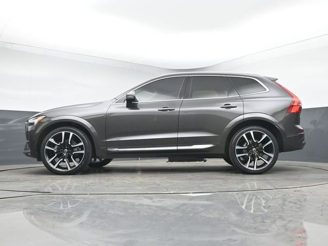 Used 2023 Volvo XC60 B5 Ultimate FWD image 39