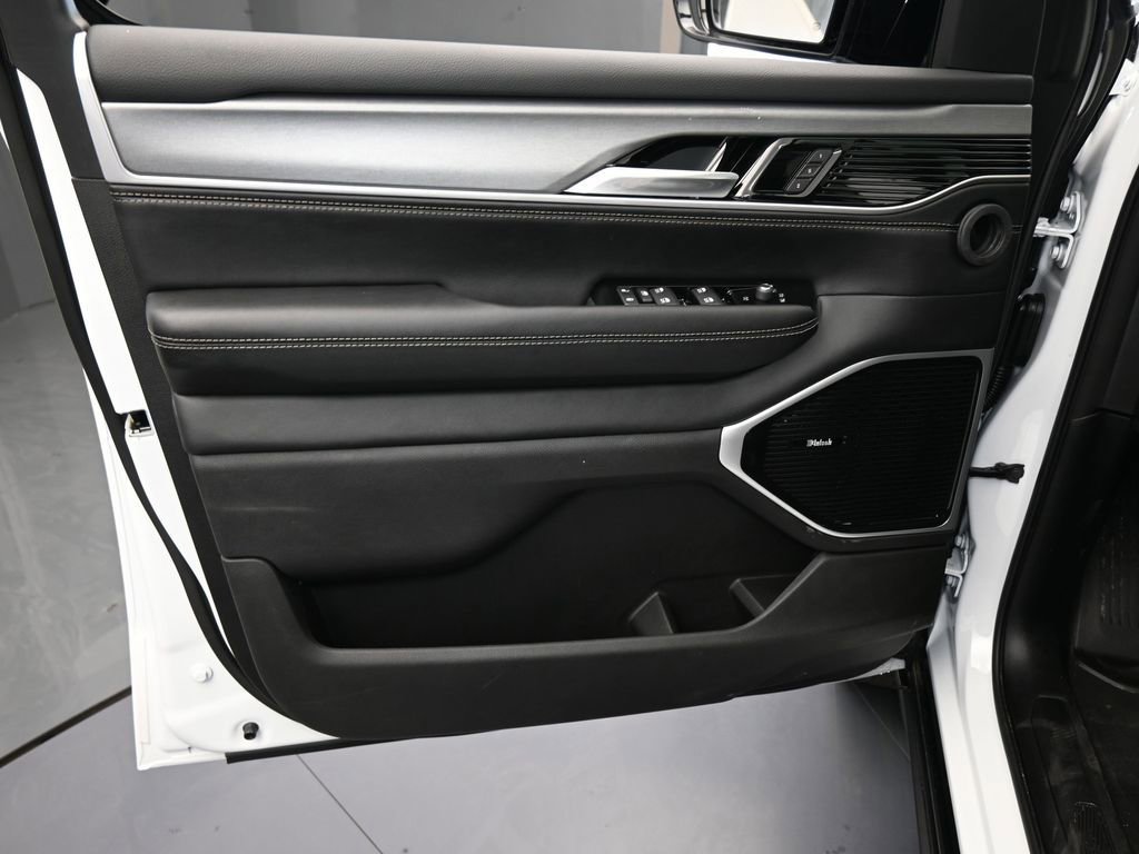 New 2026 Jeep Grand Wagoneer L Limited image 13