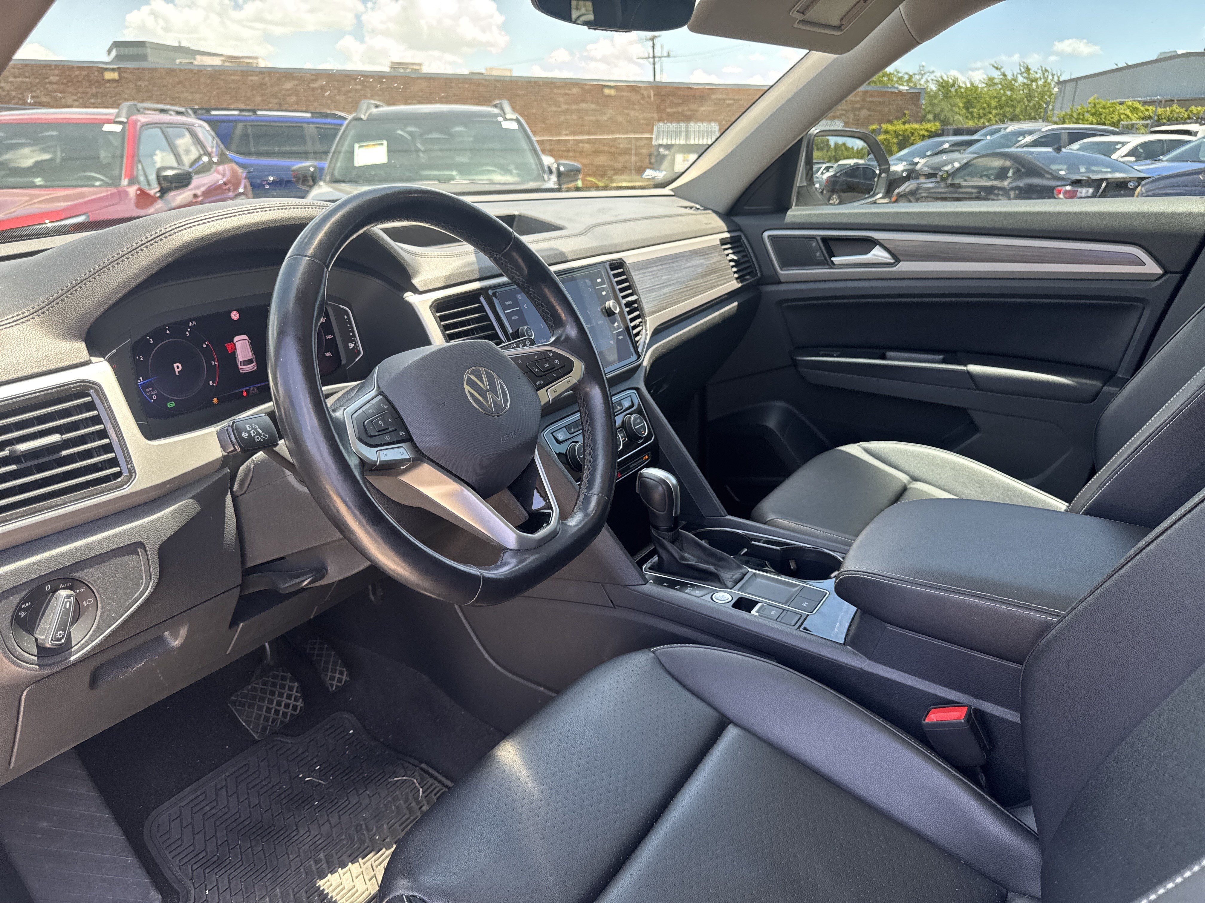 Used 2021 Volkswagen Atlas SEL FWD image 22