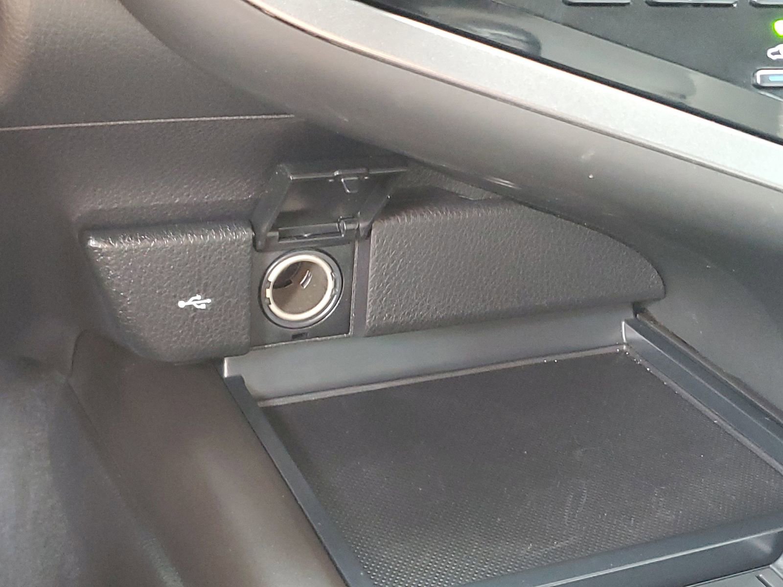 Certified 2023 Toyota Camry SE image 29