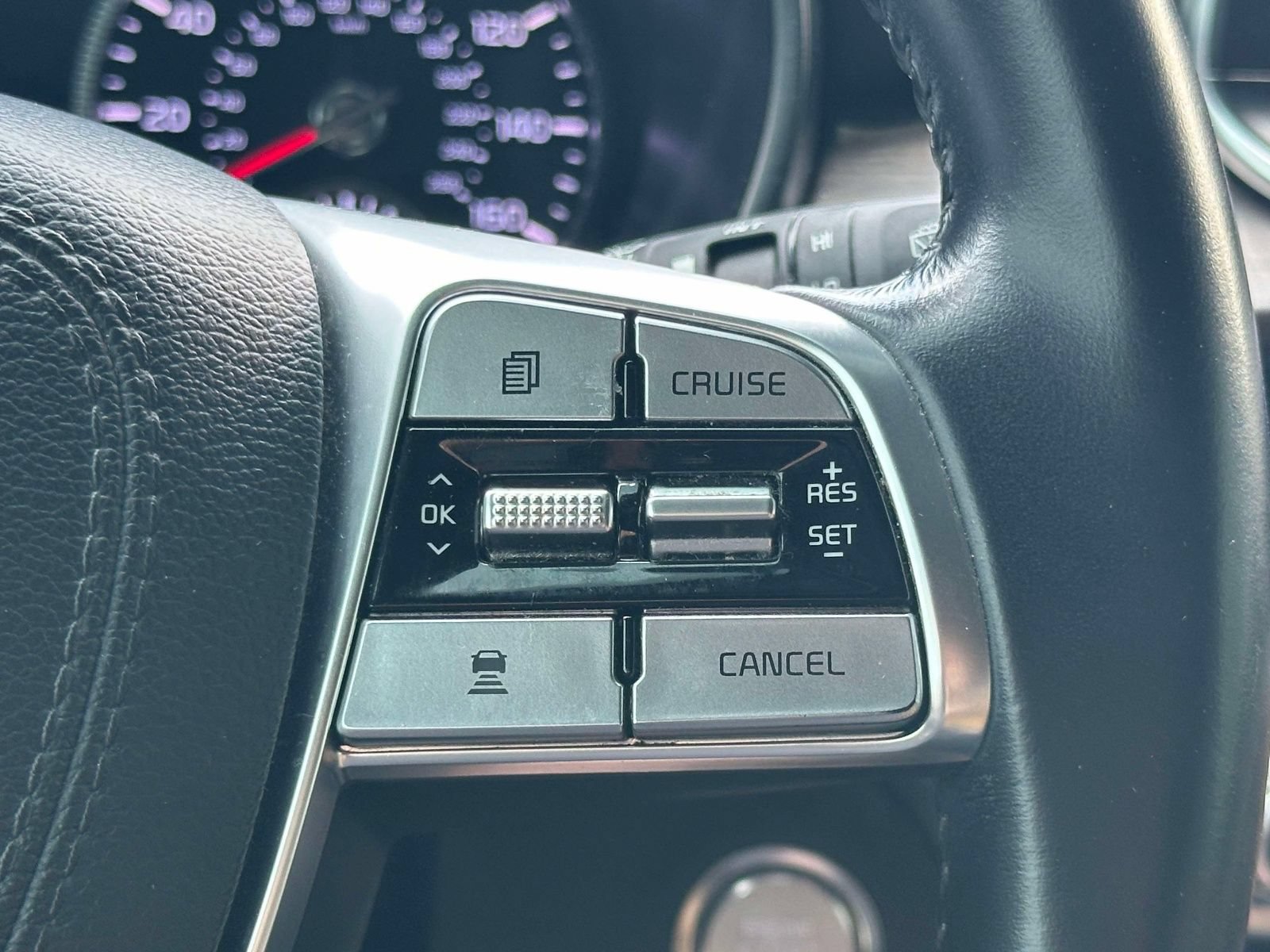 Used 2022 Kia Telluride SX w/ Towing Package FWD image 24