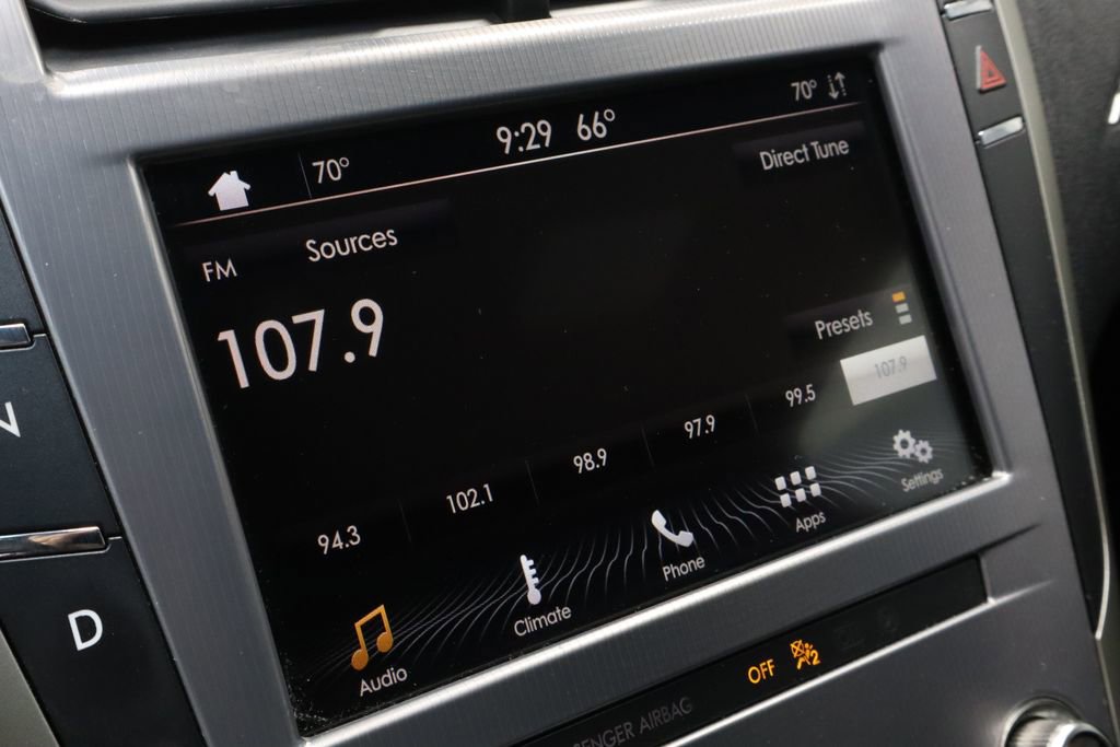 Used 2019 Lincoln MKZ Premiere FWD image 2