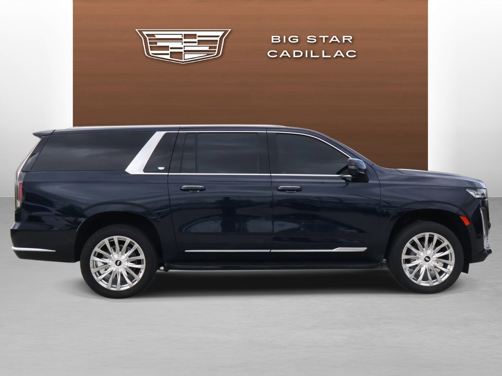 Used 2024 Cadillac Escalade ESV Premium Luxury w/ Performance Package AWD/4WD image 6