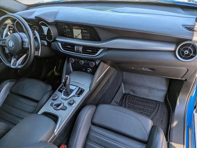Used 2022 Alfa Romeo Stelvio Veloce image 21