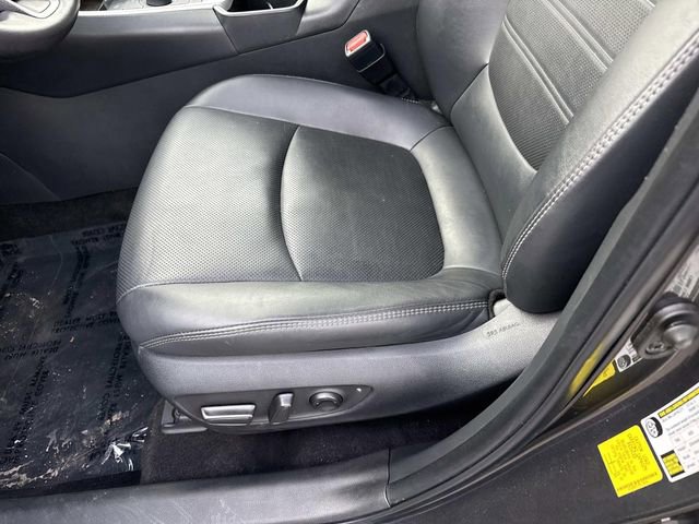 Used 2023 Toyota RAV4 Limited image 12