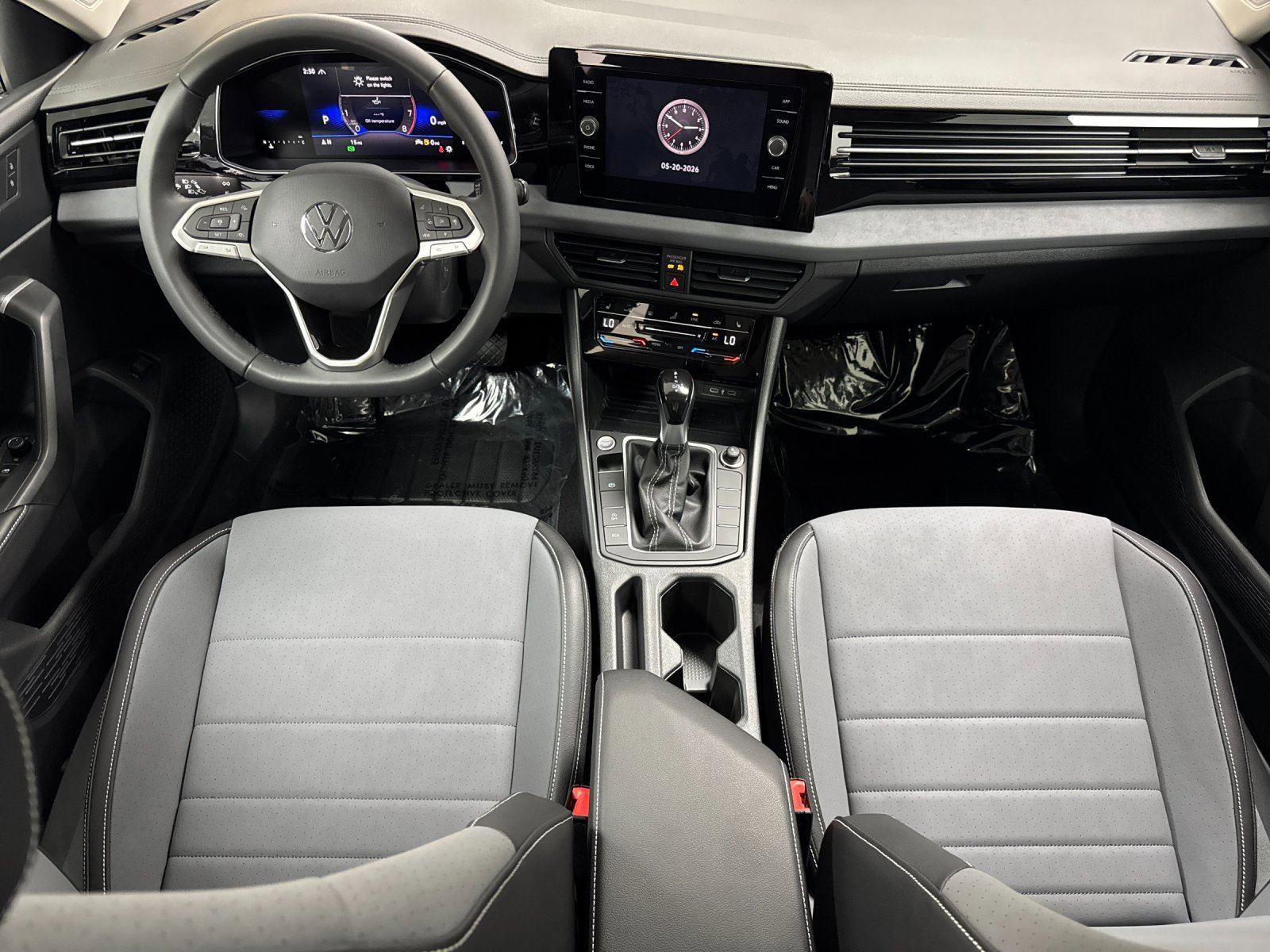 New 2026 Volkswagen Jetta SE FWD image 12