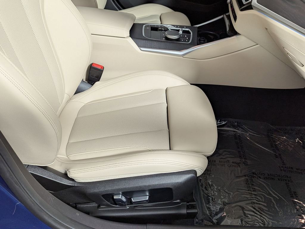 Certified 2023 BMW 330i xDrive Sedan w/ Premium Package image 28