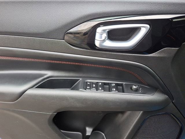 Used 2024 Jeep Compass Trailhawk image 12