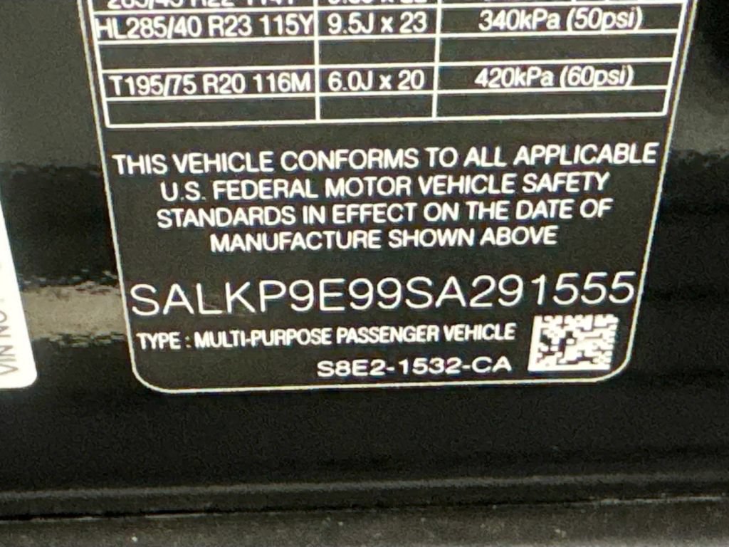 Certified 2025 Land Rover Range Rover SE AWD/4WD image 31