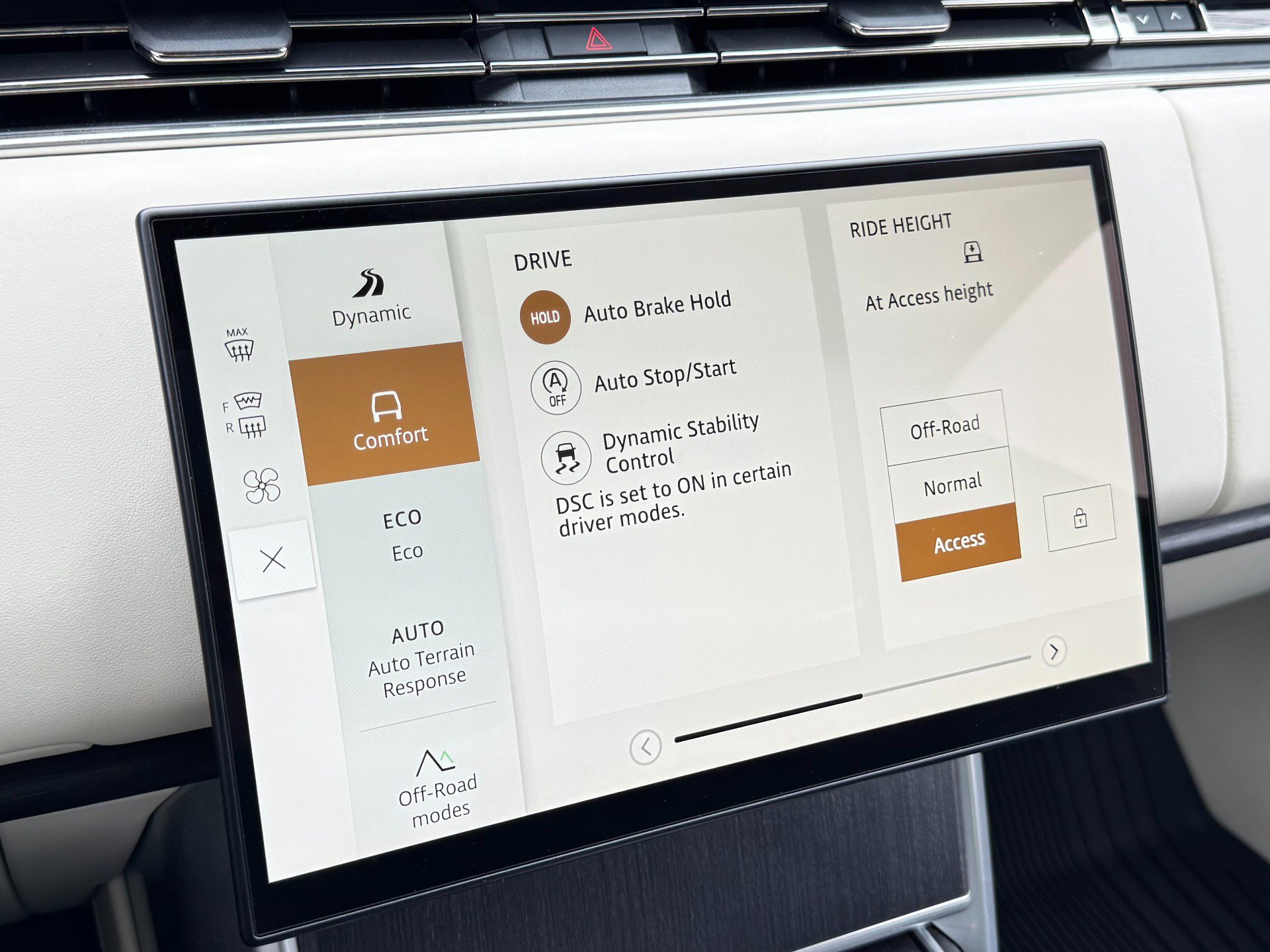 Used 2024 Land Rover Range Rover SE image 63