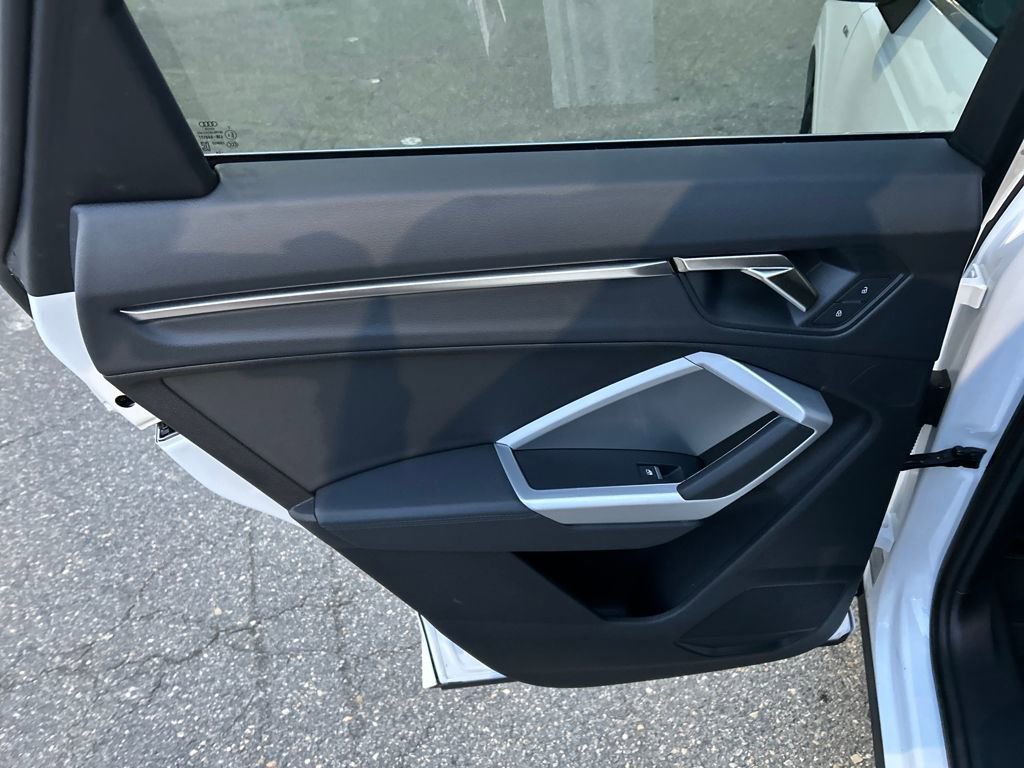 Used 2025 Audi Q3 2.0T Premium image 21
