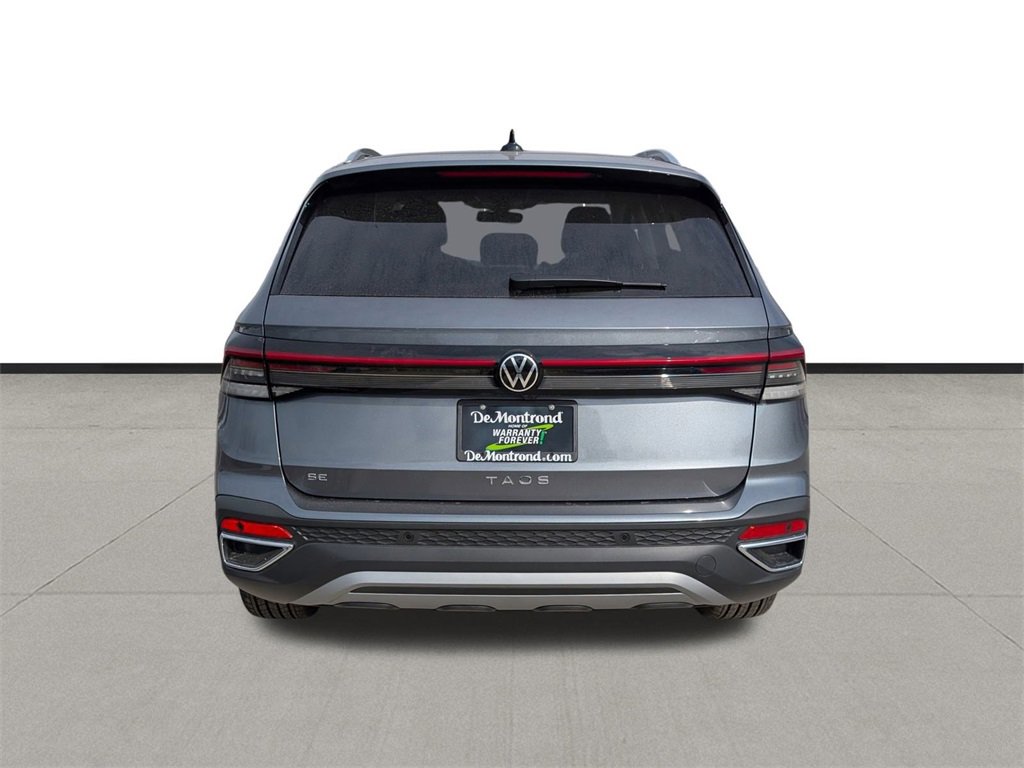 New 2026 Volkswagen Taos SE image 6