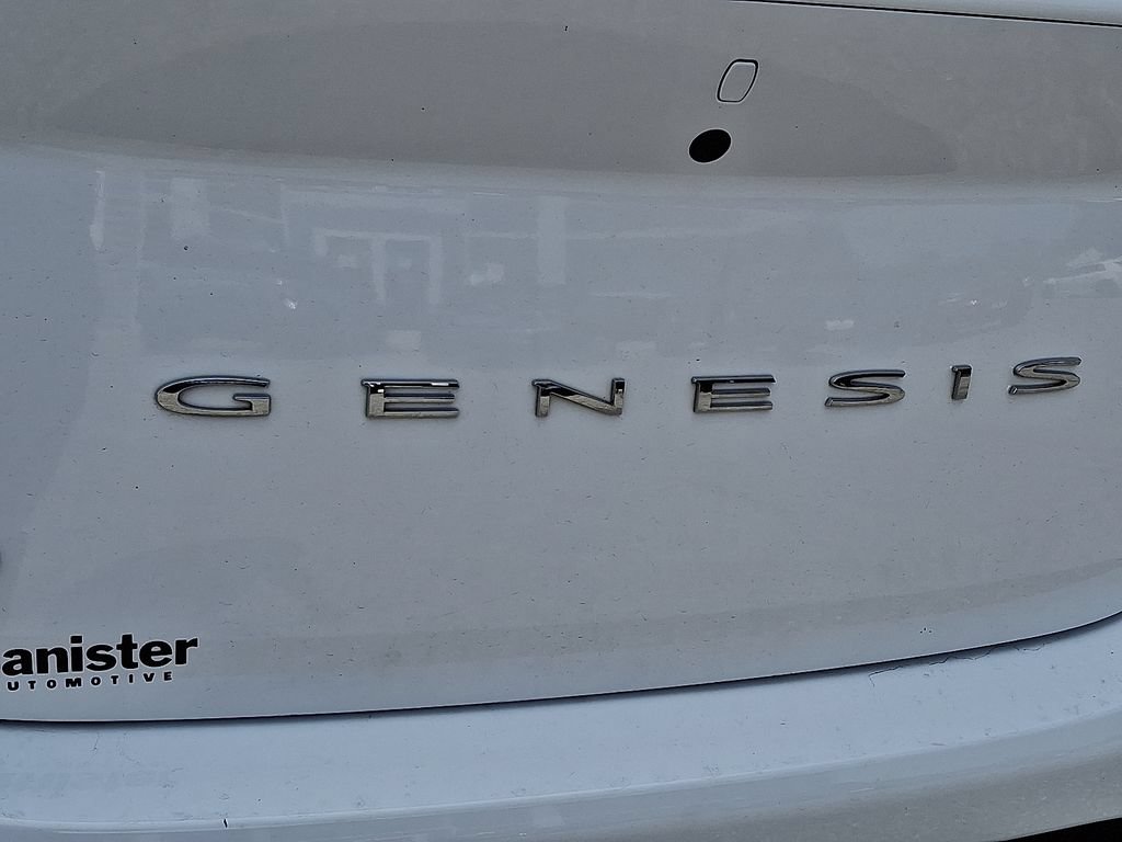 Used 2025 Genesis G70 2.5T RWD image 28