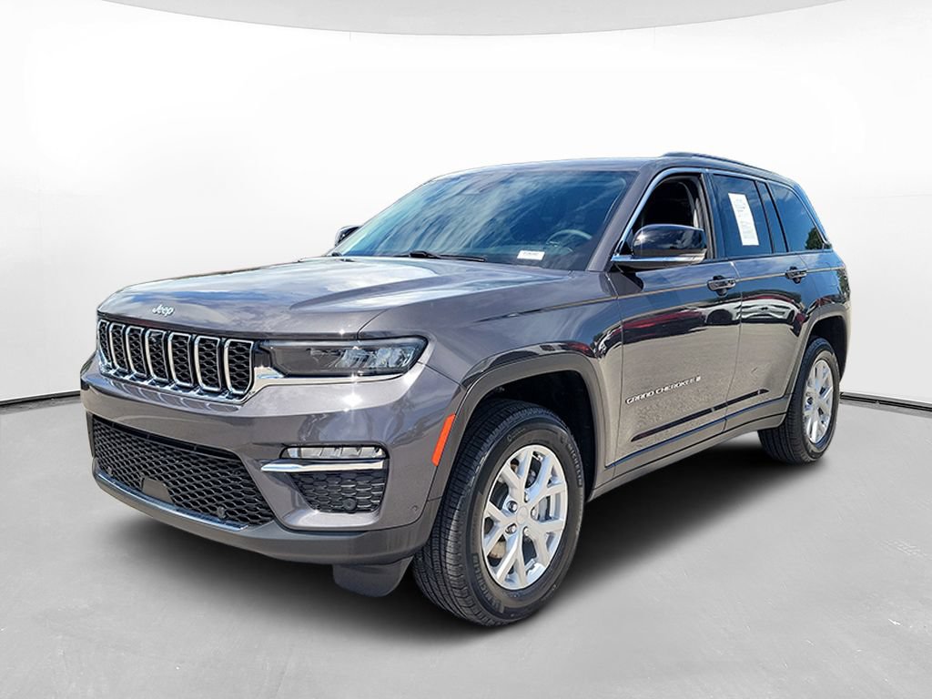 Used 2023 Jeep Grand Cherokee Limited w/ Luxury Tech Group II RWD image 1