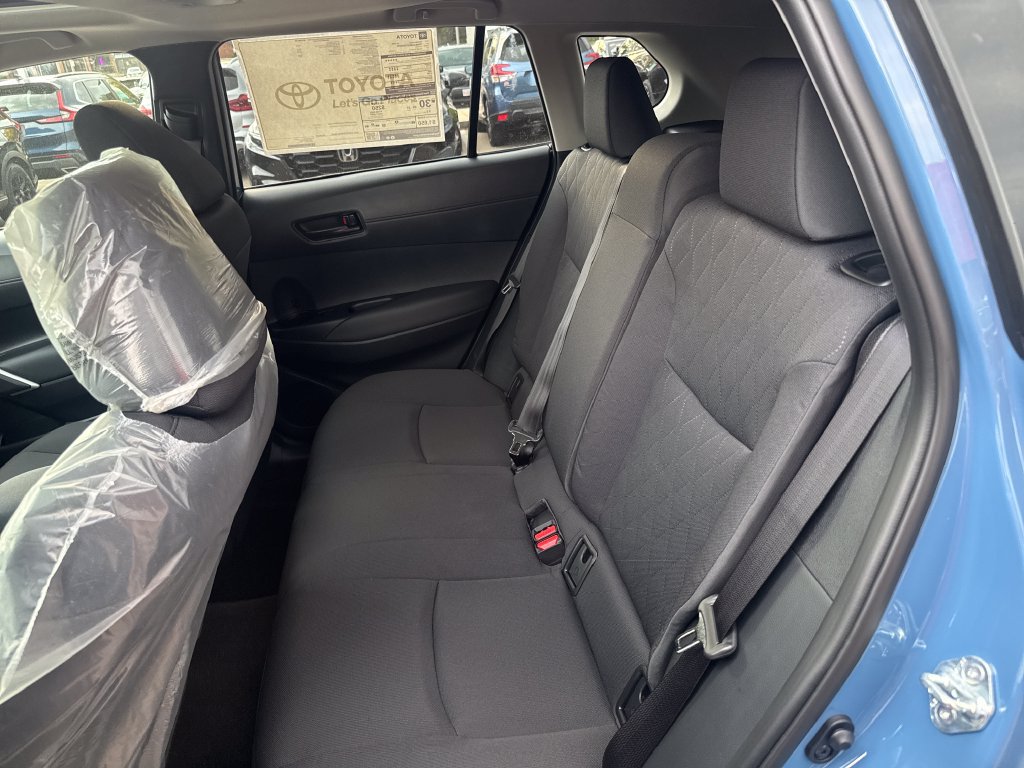New 2026 Toyota Corolla Cross LE AWD/4WD image 32