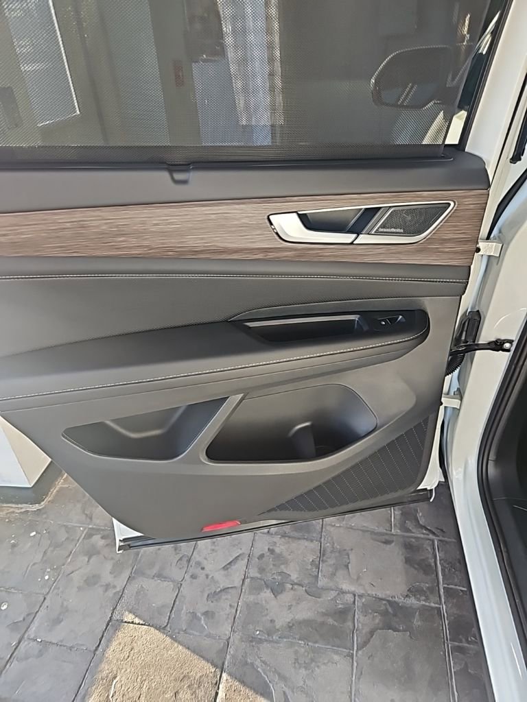 New 2026 Volkswagen Atlas SEL Premium R-Line image 23