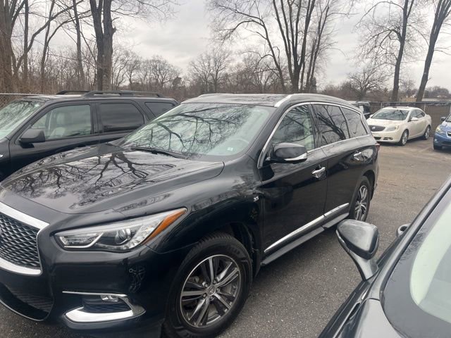 Used 2019 INFINITI QX60 Luxe w/ Essential Package video 2