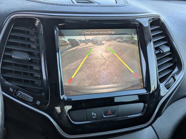 Used 2019 Jeep Cherokee Limited image 13