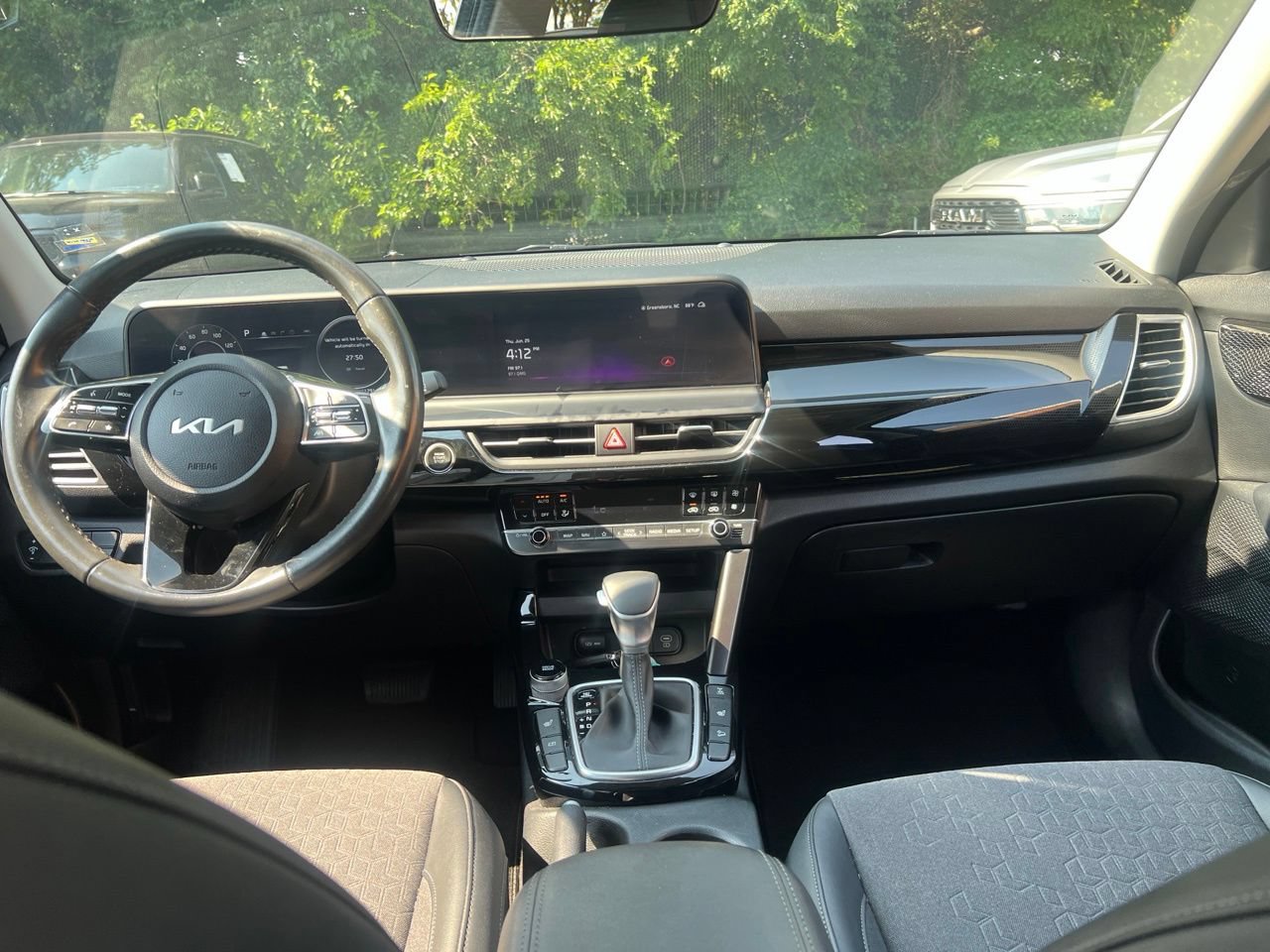 Used 2024 Kia Seltos X-Line AWD/4WD image 24