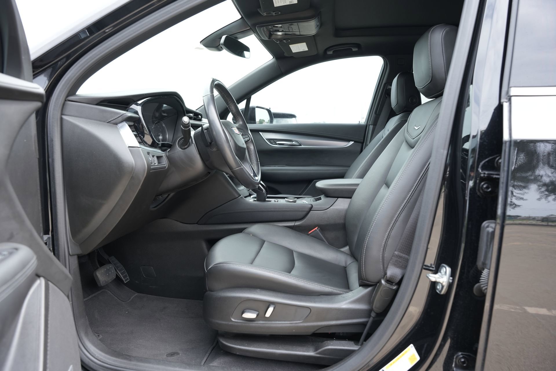 Used 2024 Cadillac XT6 Luxury FWD image 18