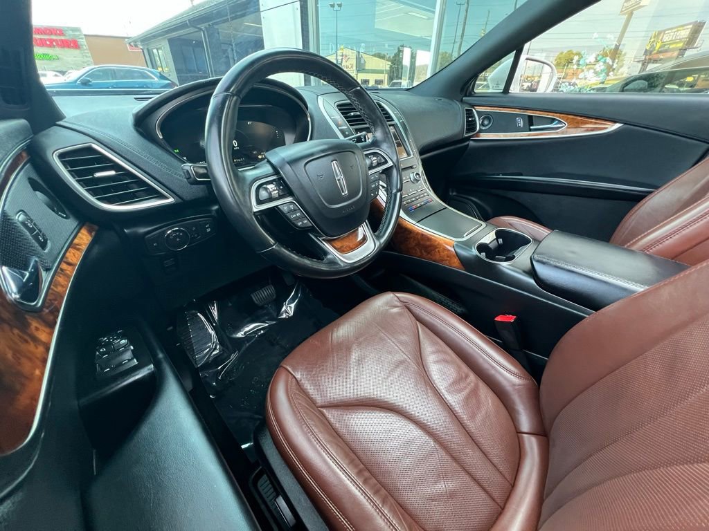Used 2019 Lincoln Nautilus Reserve image 15